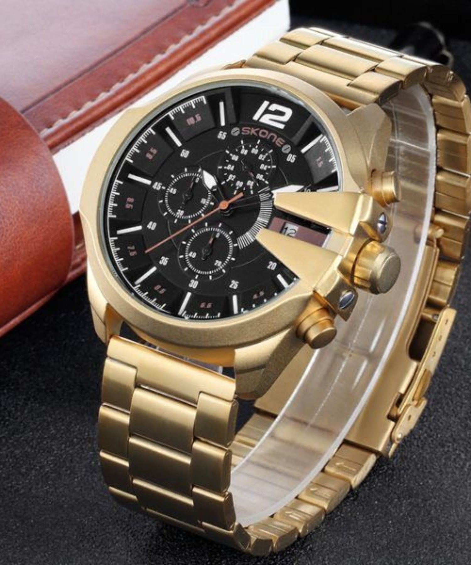 WRIST WATCH - Fresh Fashion Finds -  - 